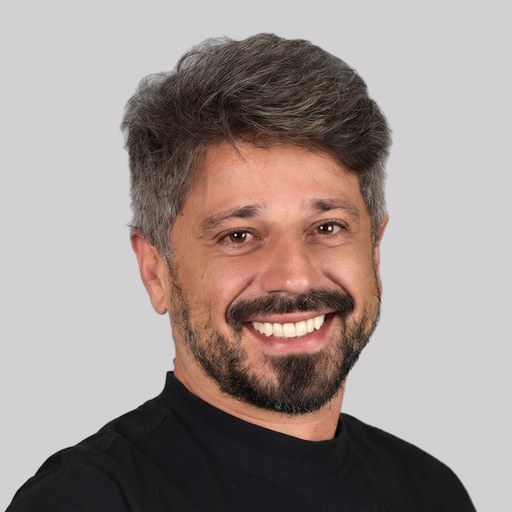 Lucas Alvarenga